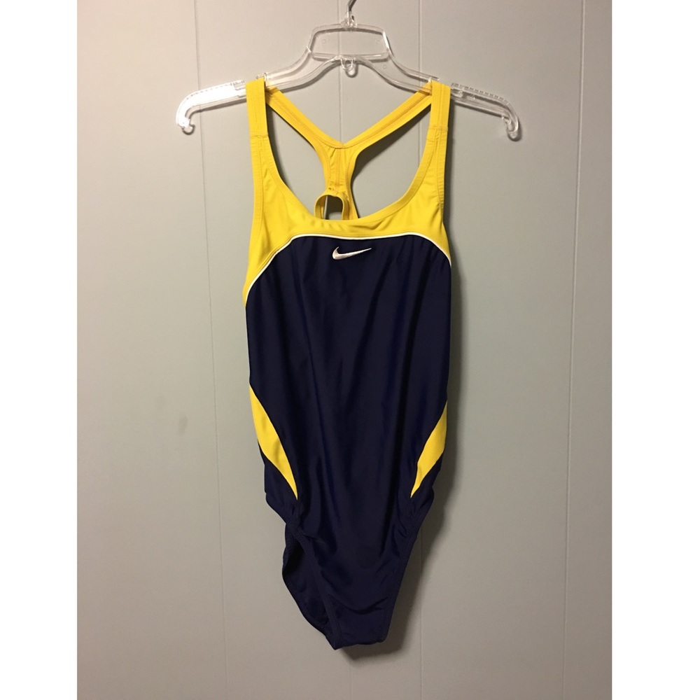 Nike one piece sz. 14
